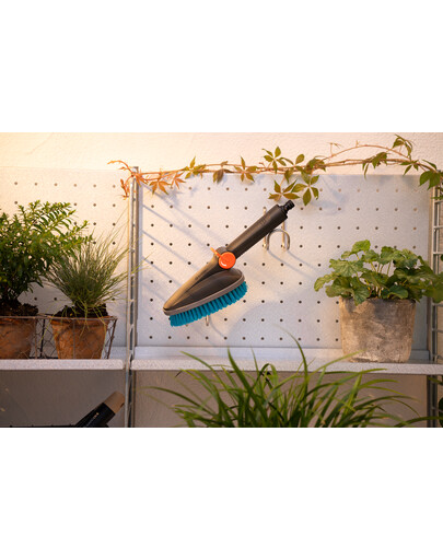 GARDENA Cleansystem szczotka ręczna twarda M
